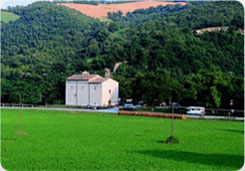 Abbazia di San Vincenzo al Furlo